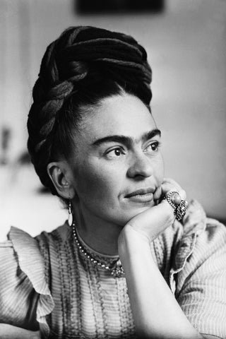 La vie de Frida Kahlo décryptée : L'icône de la Résilience et de la Rébellion