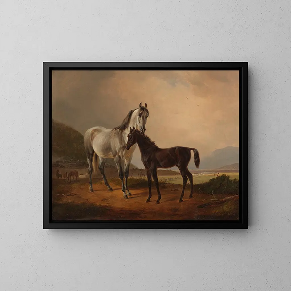 Stute mit Fohlen vor einer weiten Landschaft mit Hügeln - Friedrich Voltz — gerahmtes Bild an der Wand