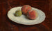 Pfirsiche und Pflaumen - Henri Fantin-Latour — Ansicht des Kunstwerks