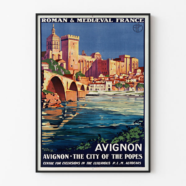 Vintage-Reiseplakat – Avignon, Roman & Mediaeval France, in einem dünnen Rahmen an einer hellen Wand.
