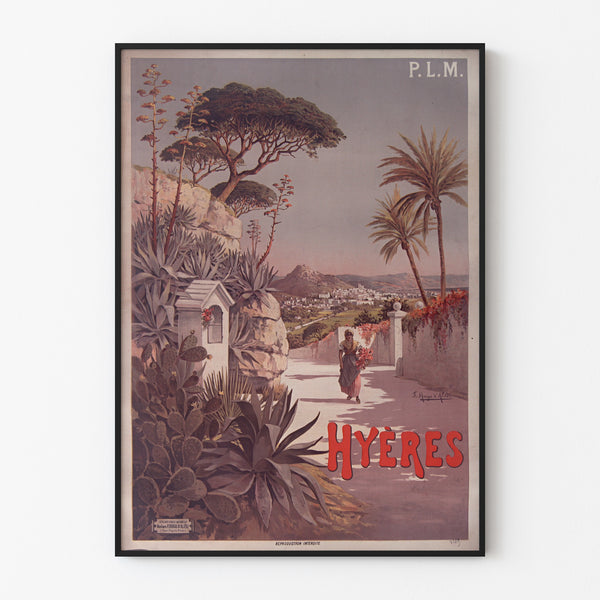 Vintage-Poster P. L. M. Hyères, in einem schmalen Rahmen an heller Wand präsentiert.
