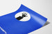 Dekoratives blauer Poster „Au Secours“ mit erhobener Hand