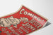 Vintage-Poster Coming Buster Brown – Retro-Wanddekoration in Rot