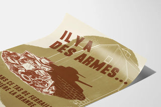 il-y-a-des-armes-dans-ce-tas-de-ferraille-derriere-la-grange